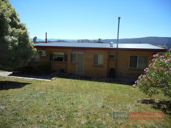 30 Sunnyside Avenue BATLOW 13