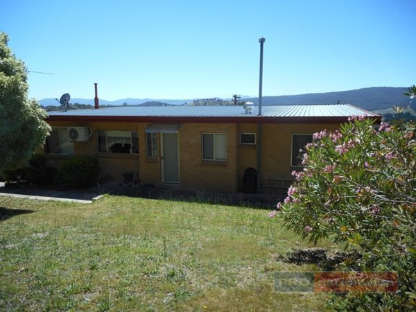 30 Sunnyside Avenue BATLOW 14