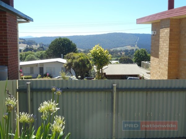 30 Sunnyside Avenue BATLOW 16