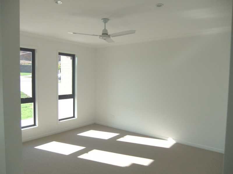 30 SURITA Court BOYNE ISLAND 3