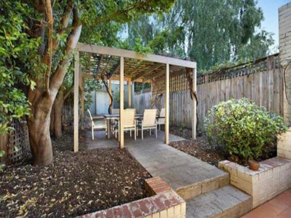 Real Estate and Property in 30 Surrey Road, South Yarra, VIC