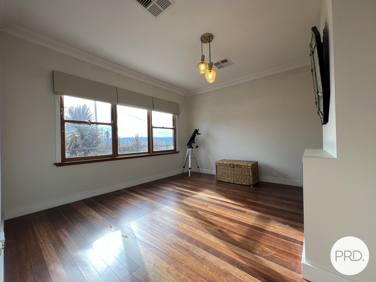 30 Surveyor Street QUEANBEYAN 4