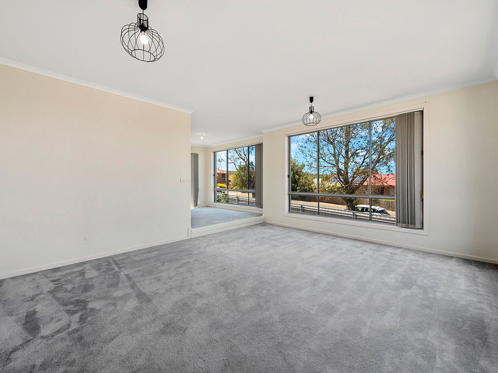 30 Thistle Down  HUNTINGFIELD 3