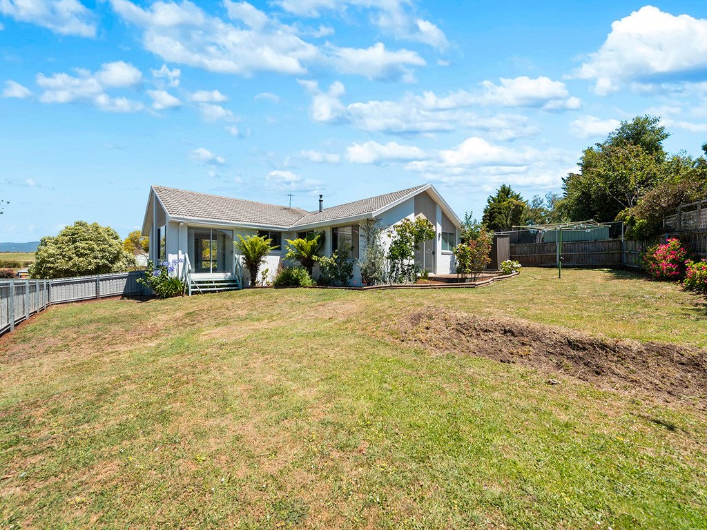 30 Thistle Down  HUNTINGFIELD 17