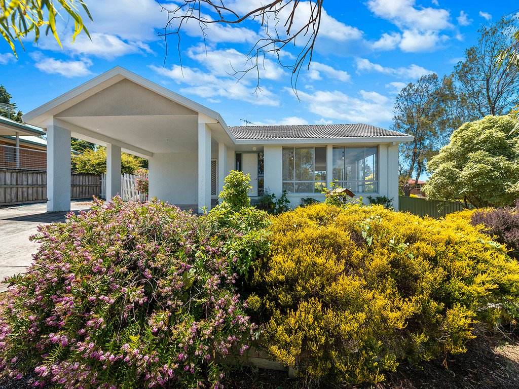 30 Thistle Down  HUNTINGFIELD 20