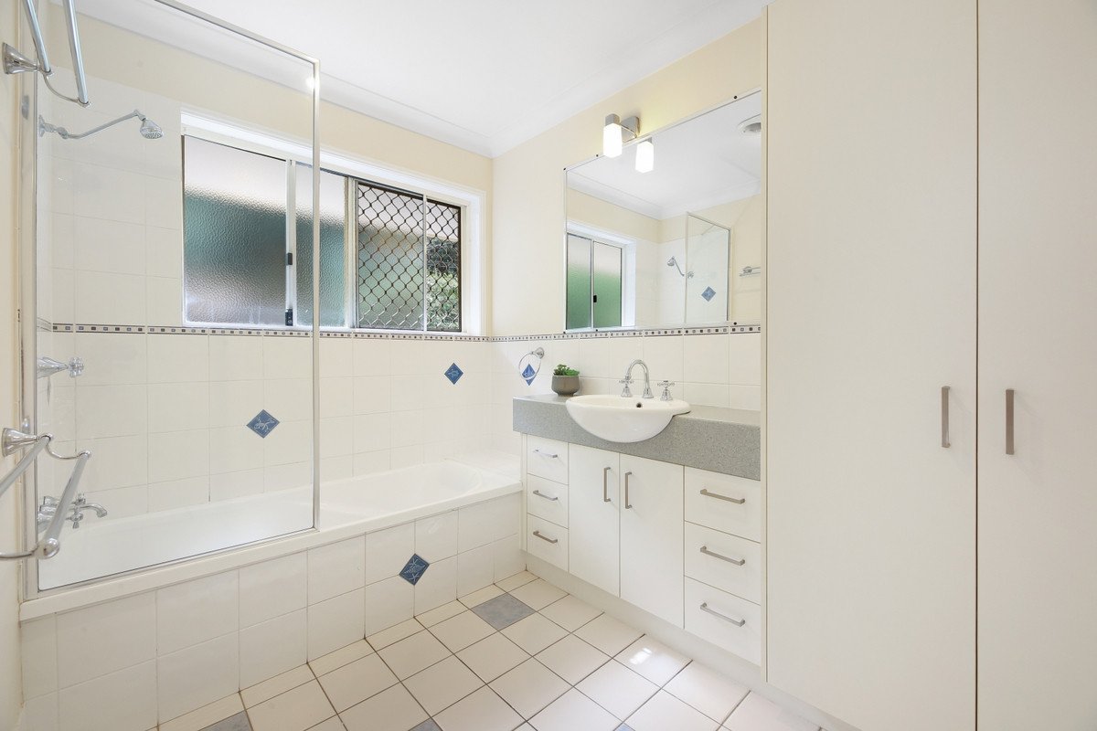 30 Thomas Waters Road TALLEBUDGERA VALLEY 25