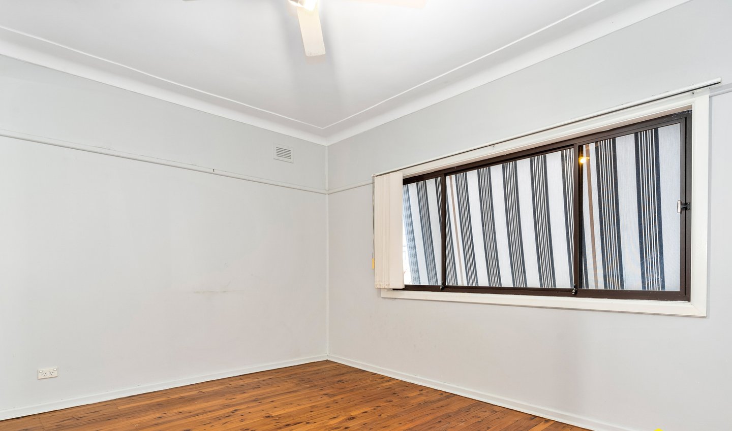 30 Tobys Boulevard MOUNT PRITCHARD 4