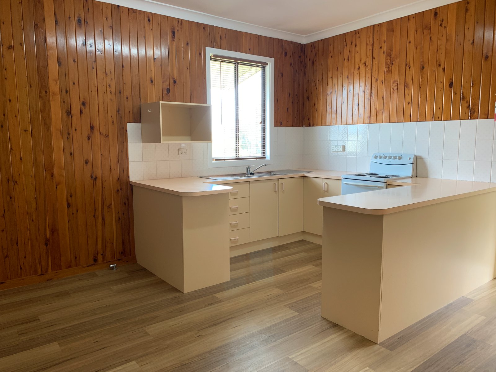 30 Tom Street SOUTH GUNDAGAI 3