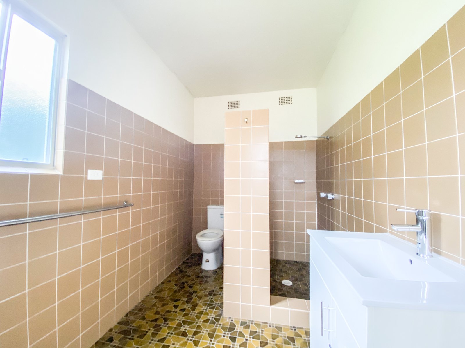 30 Tomaree Rd  SHOAL BAY 8