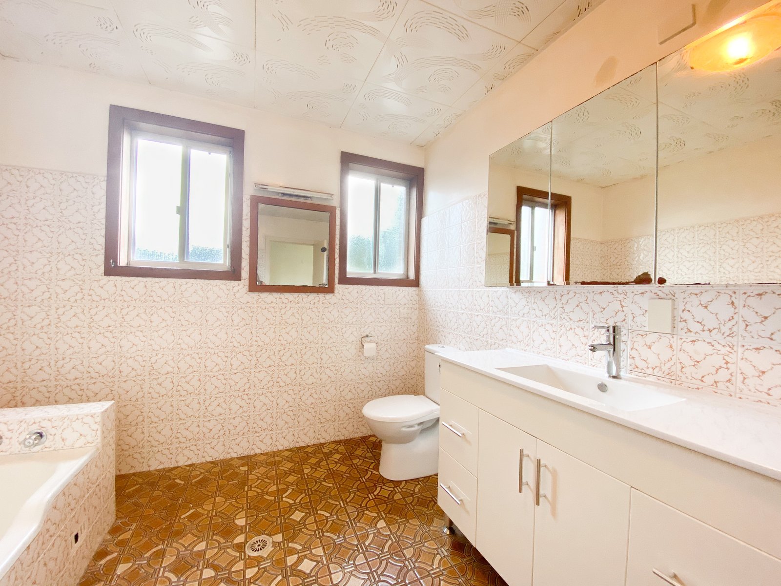 30 Tomaree Rd  SHOAL BAY 10