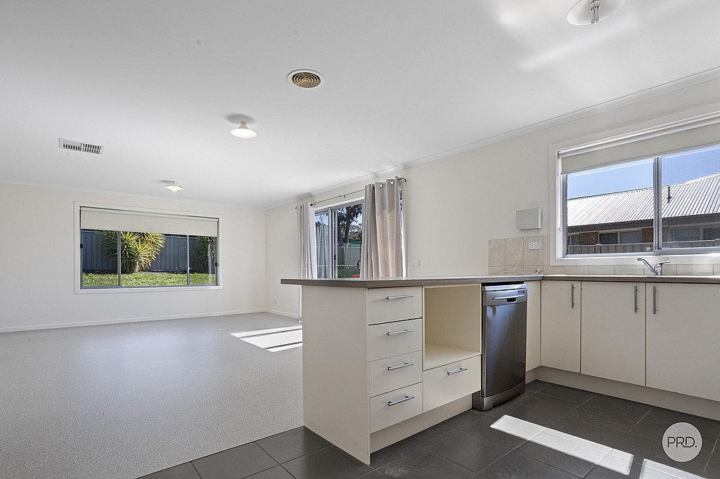 30 Topaz Avenue WHITE HILLS 4