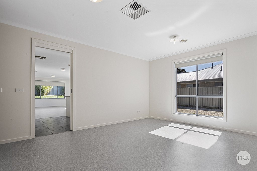 30 Topaz Avenue WHITE HILLS 6