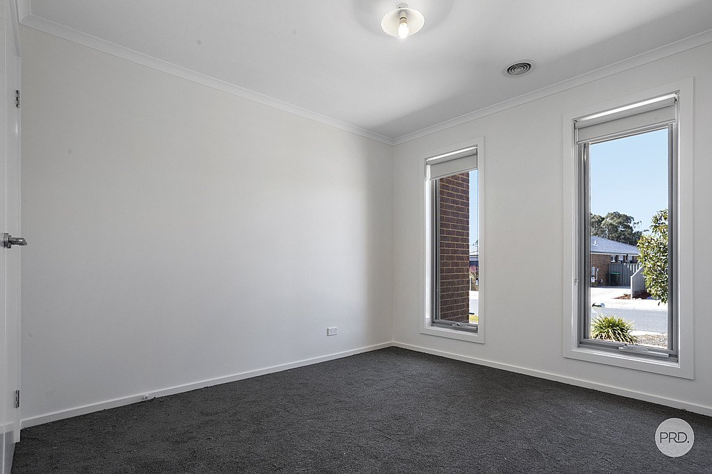 30 Topaz Avenue WHITE HILLS 9