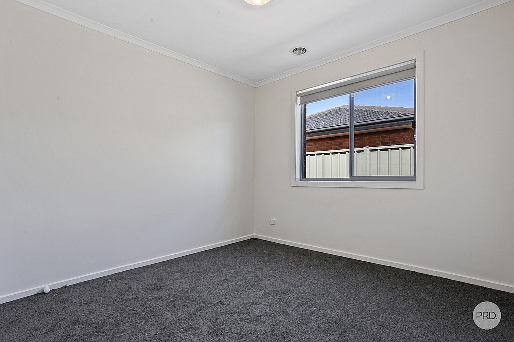 30 Topaz Avenue WHITE HILLS 12