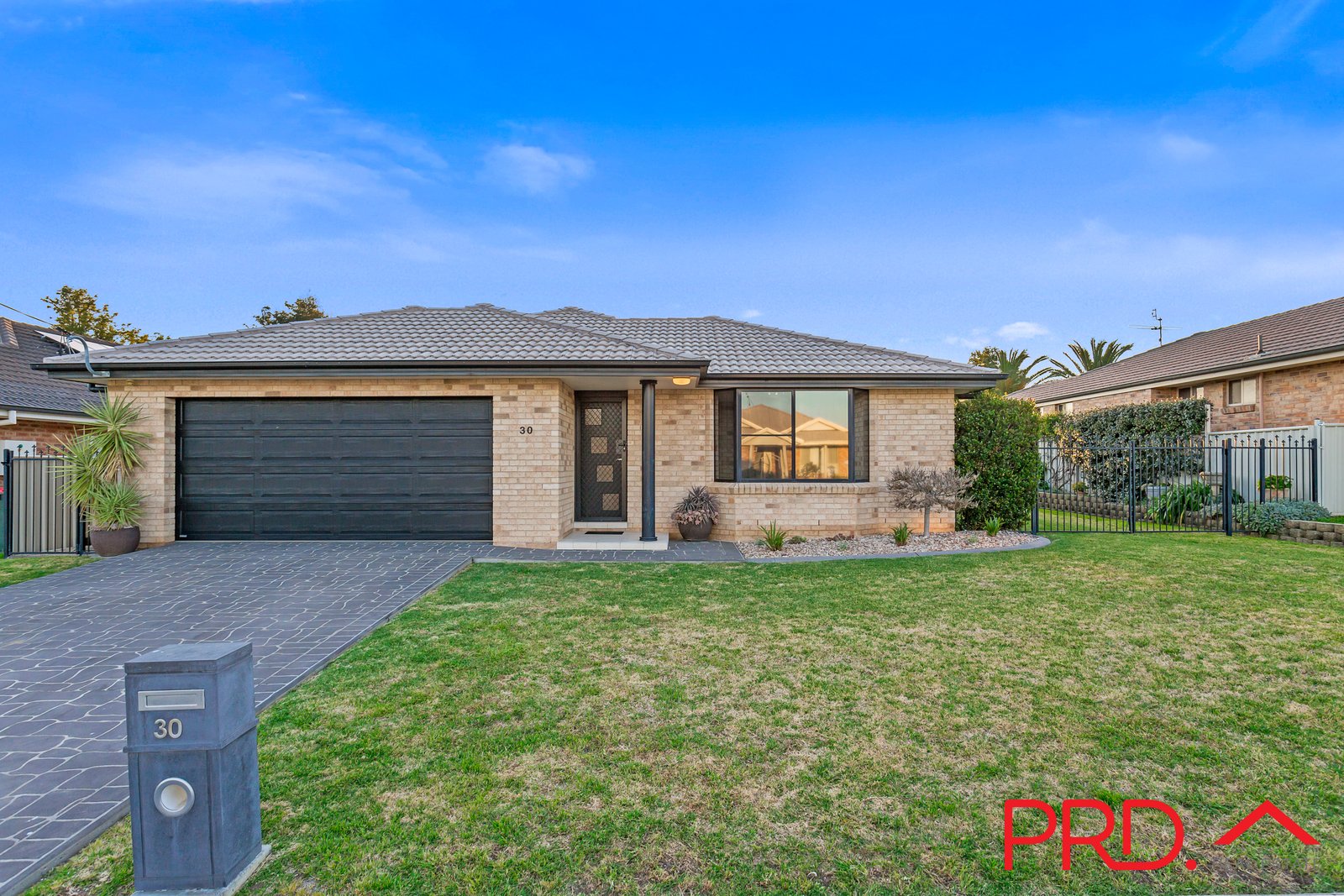 30 Wagonia Drive KOOTINGAL 7