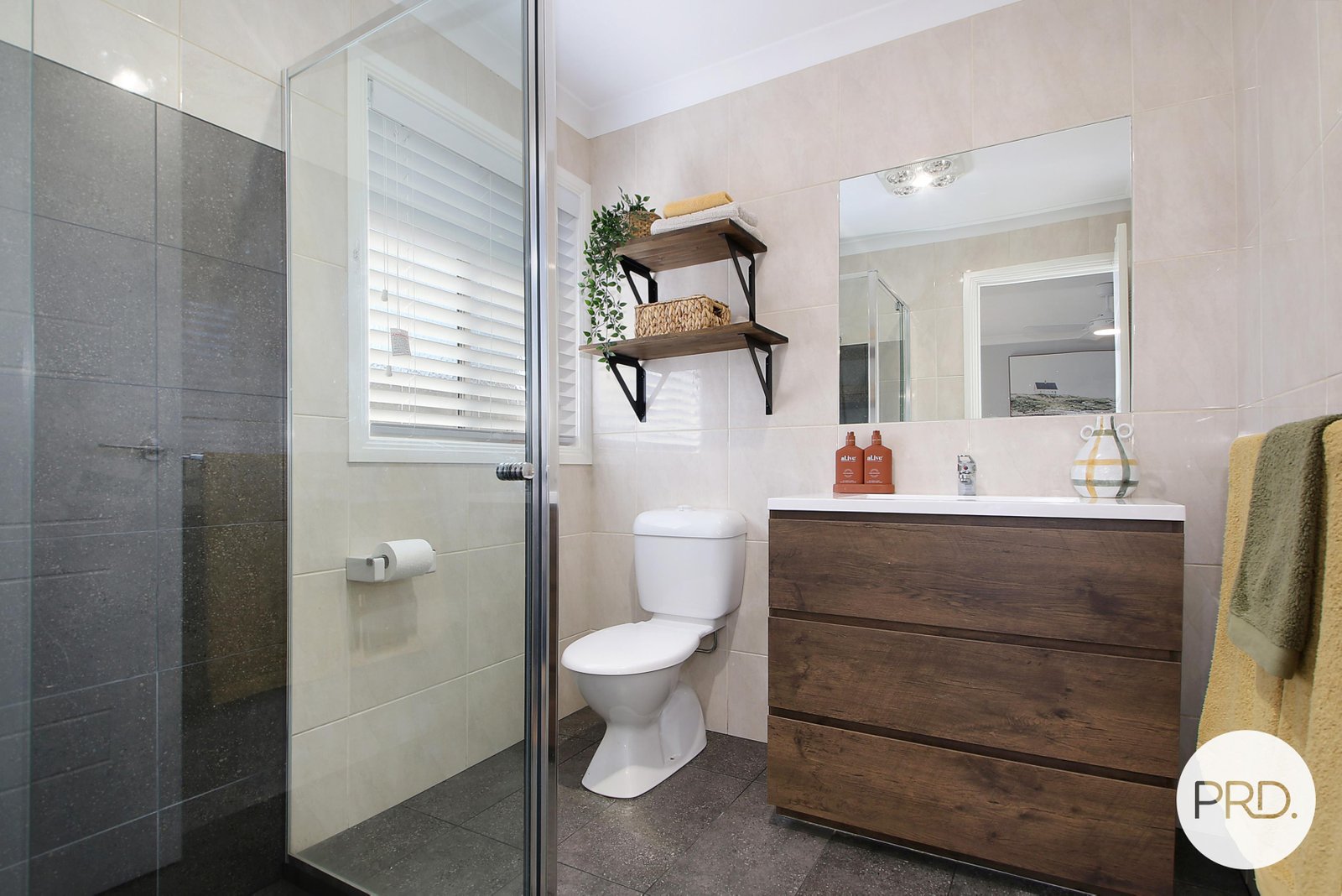 30 Waldner Court LAVINGTON 9