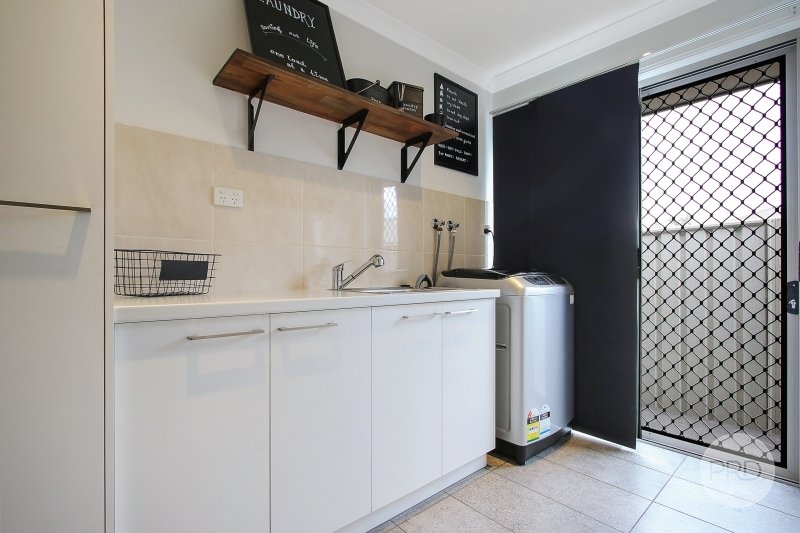 30 Waldner Court LAVINGTON 14