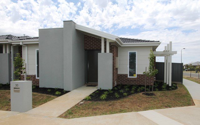 30 Warburton Drive Lucas 2