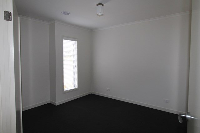 30 Warburton Drive Lucas 6