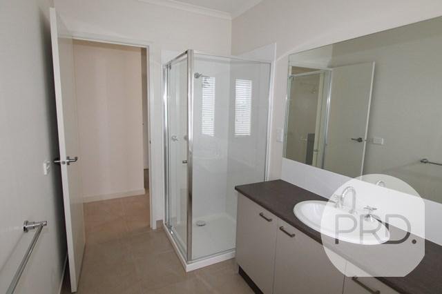 30 Warburton Drive LUCAS 8