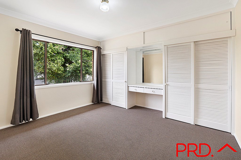 30 Waree Road TAMWORTH 2