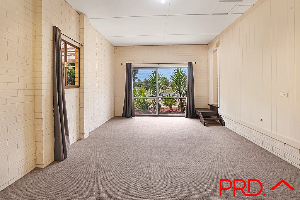 30 Waree Road TAMWORTH 8