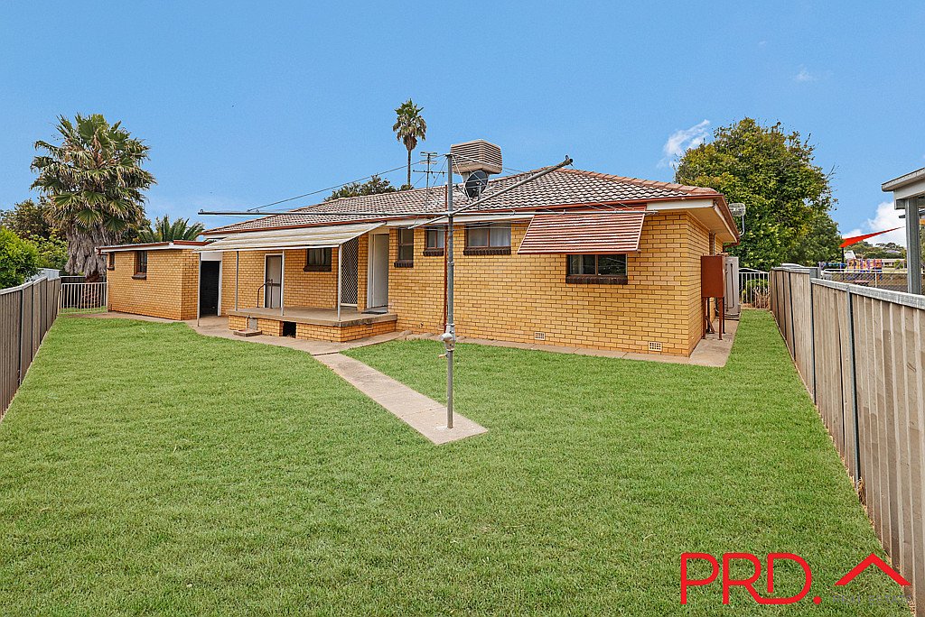 30 Waree Road TAMWORTH 13