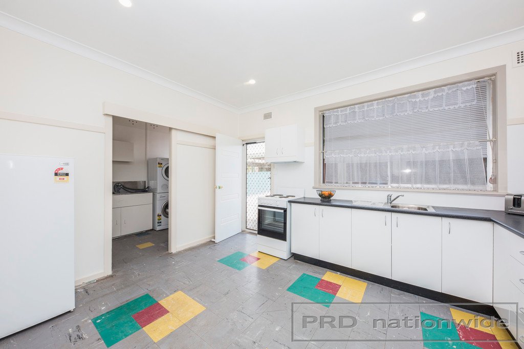 30 Weblands Street RUTHERFORD 13