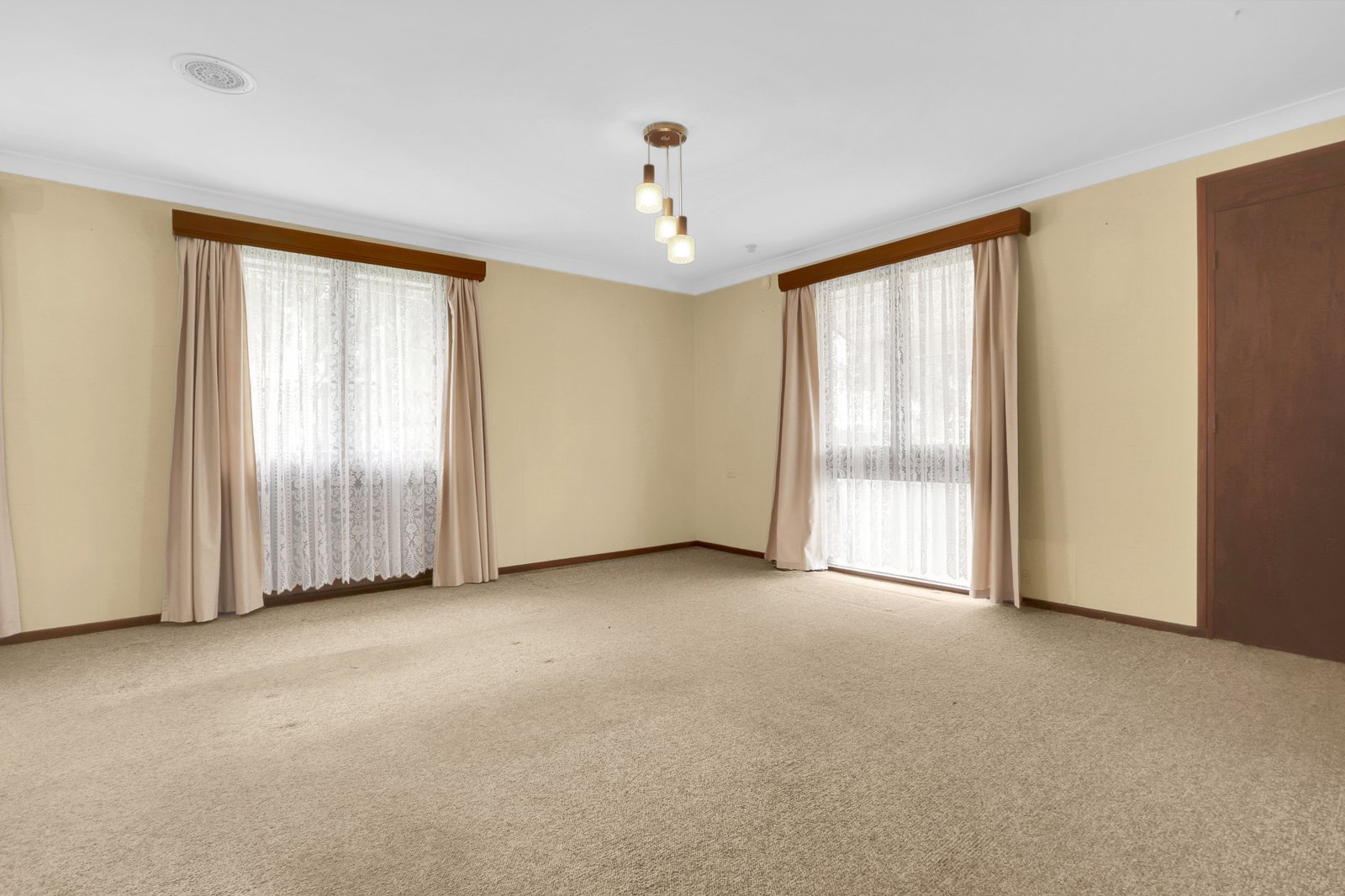 30 Weemala Crescent KOONAWARRA 3