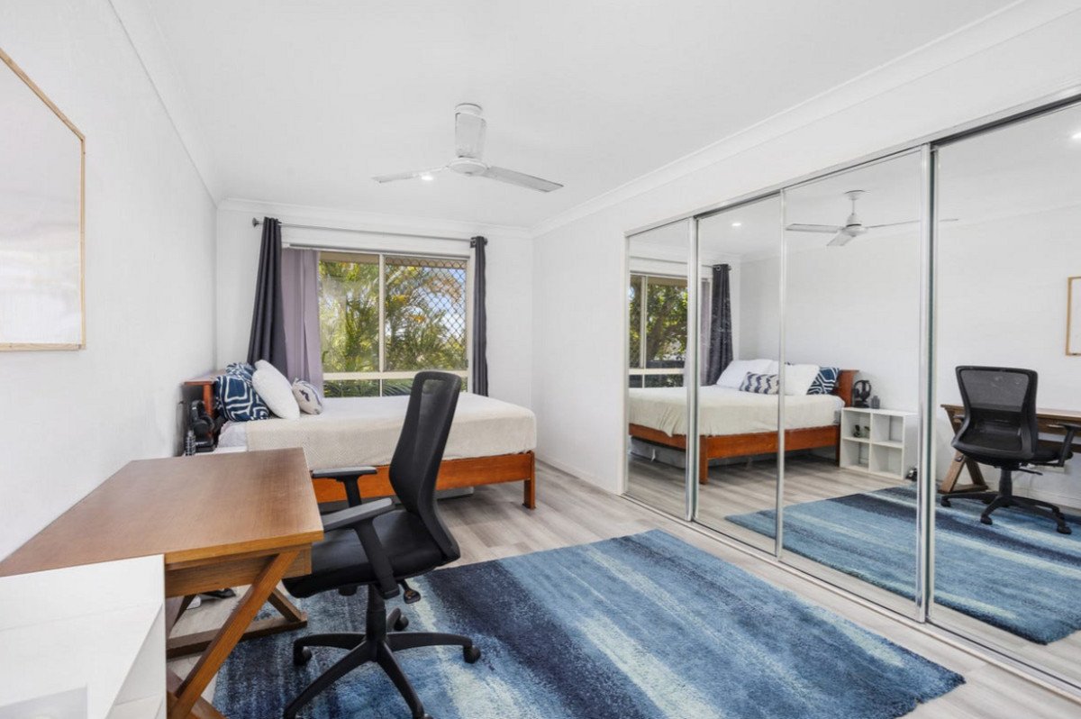 30 Whitehead Drive BURLEIGH WATERS 14