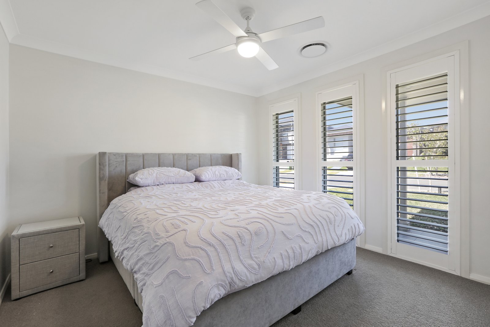 30 Wildflower Crescent CALDERWOOD 4