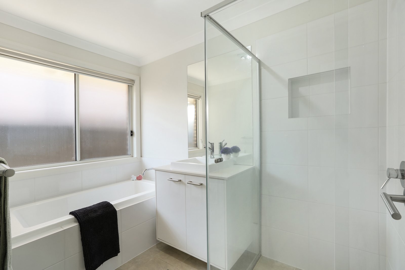 30 Wildflower Crescent CALDERWOOD 7