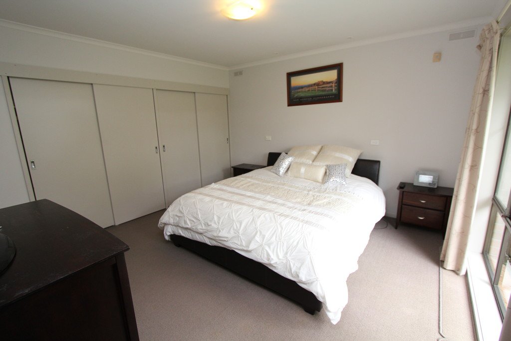 300 Greenhill Road MOUNT HELEN 6