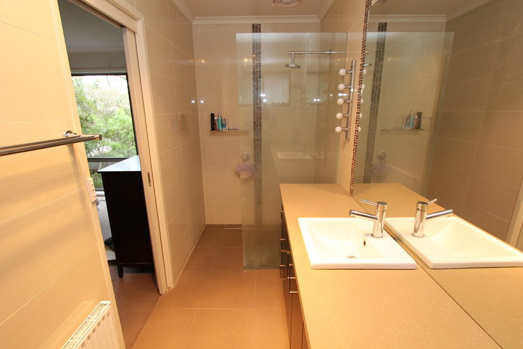 300 Greenhill Road MOUNT HELEN 8