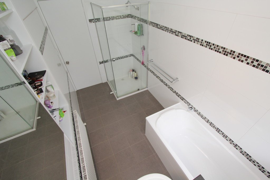 300 Greenhill Road MOUNT HELEN 11