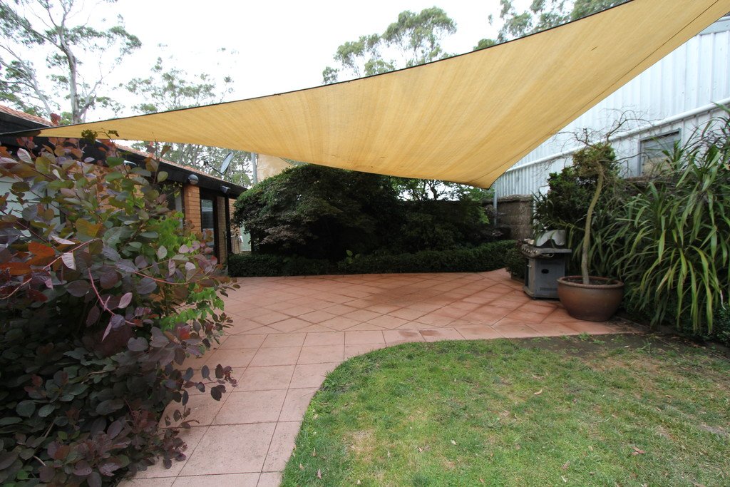 300 Greenhill Road MOUNT HELEN 12