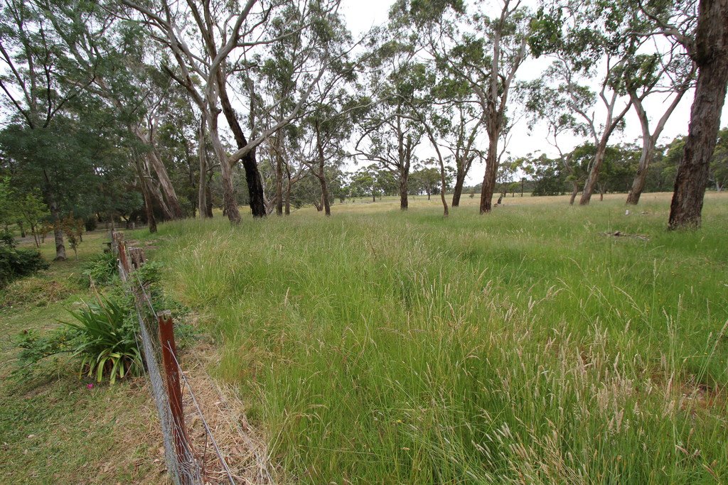 300 Greenhill Road MOUNT HELEN 20