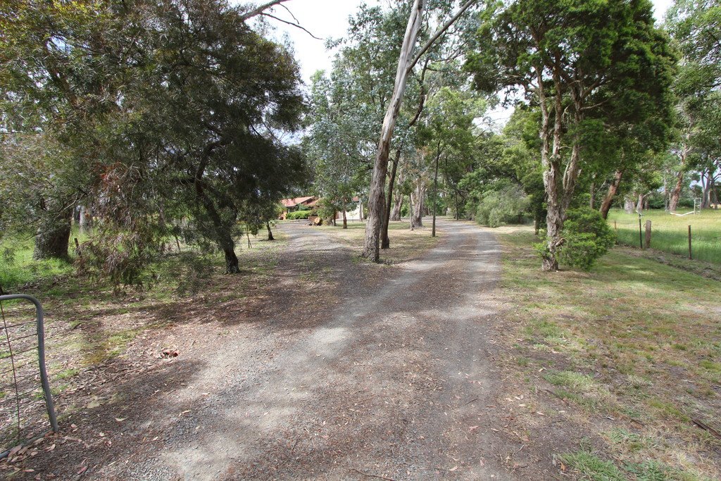 300 Greenhill Road MOUNT HELEN 21