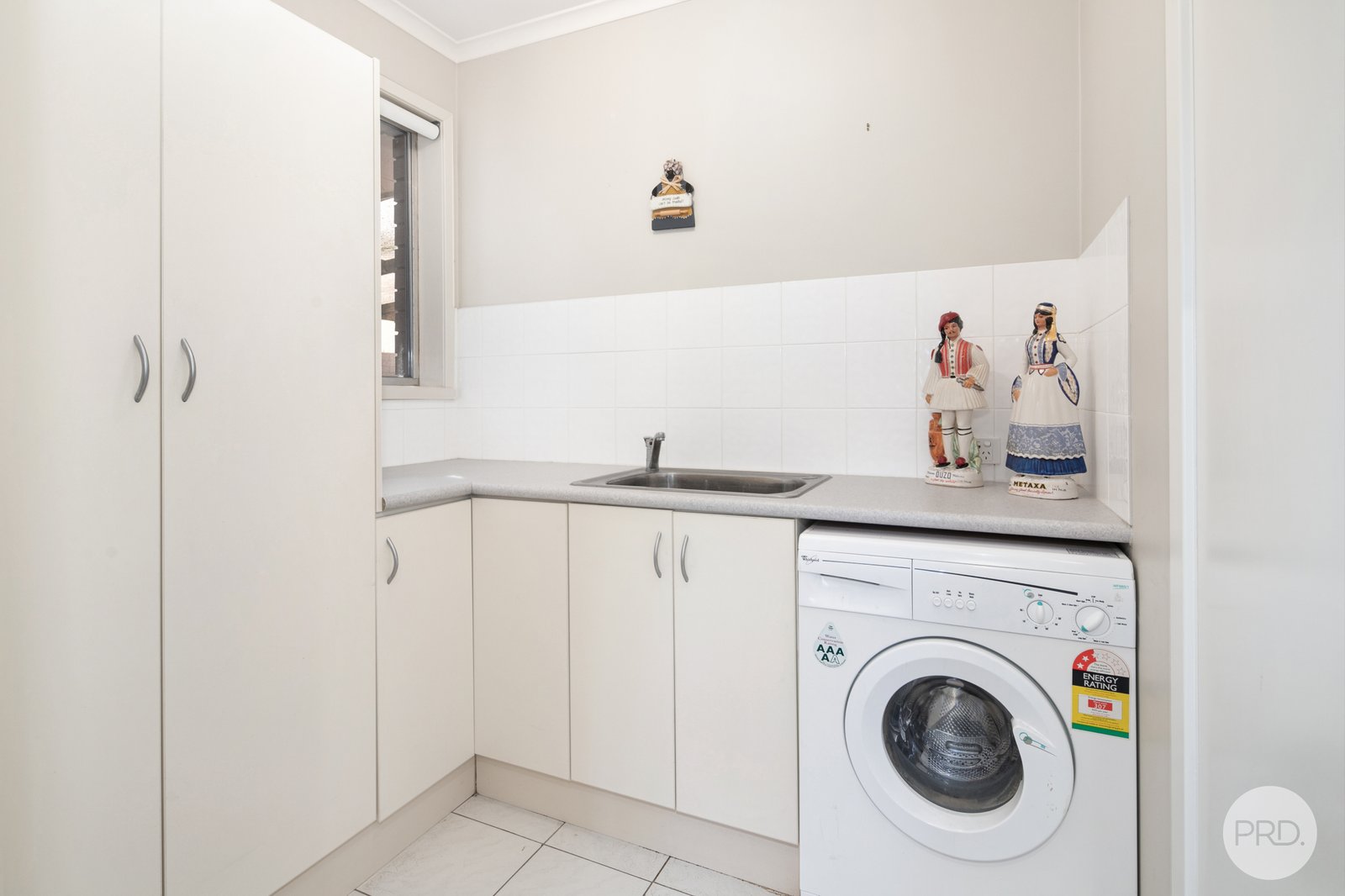 300 High Street LEARMONTH 11