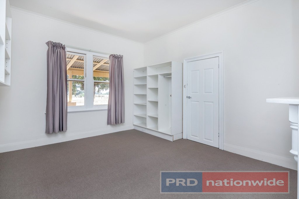 300 Midas Road MINERS REST 9