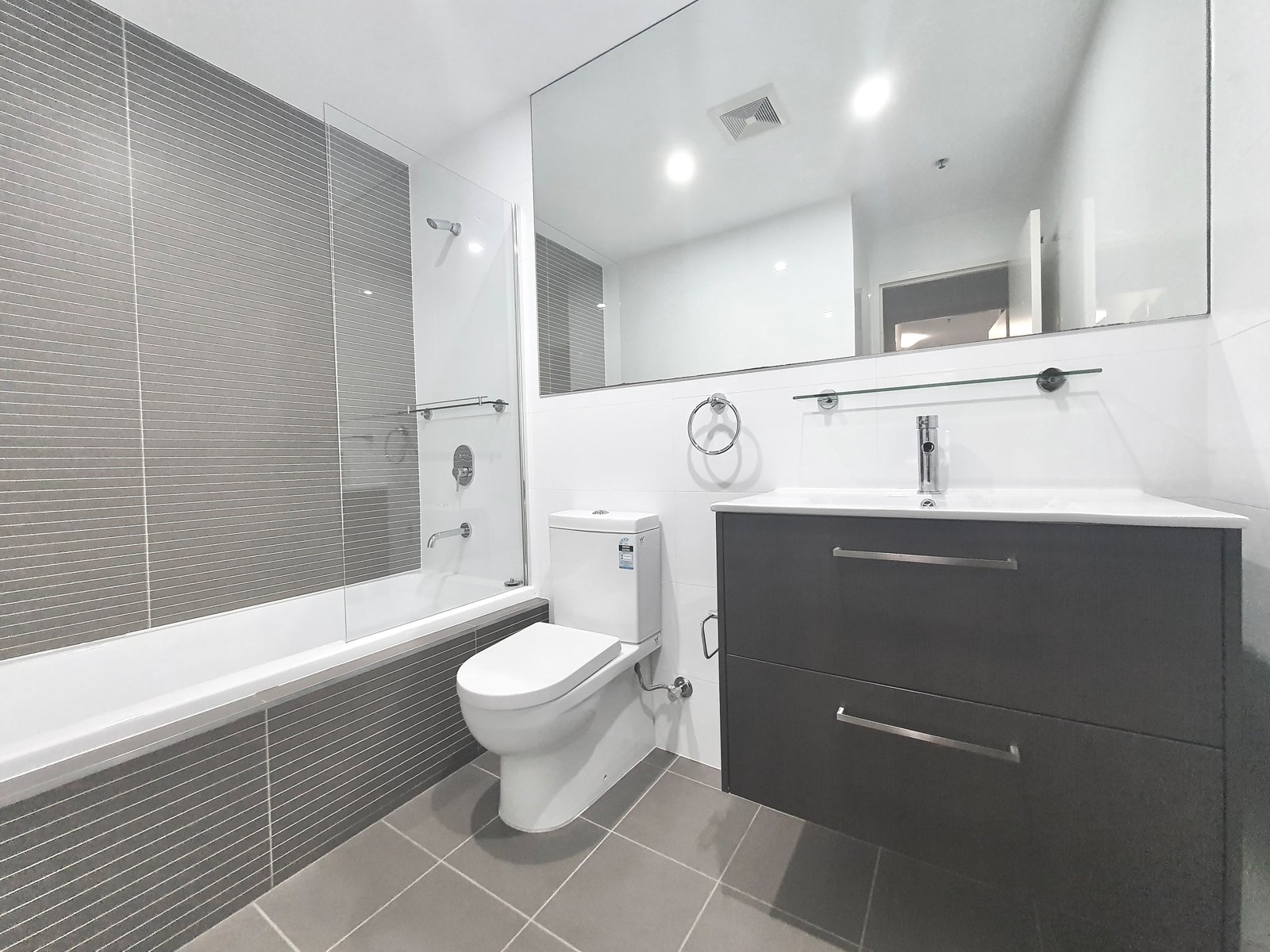 30/1-3 Bigge Street WARWICK FARM 7