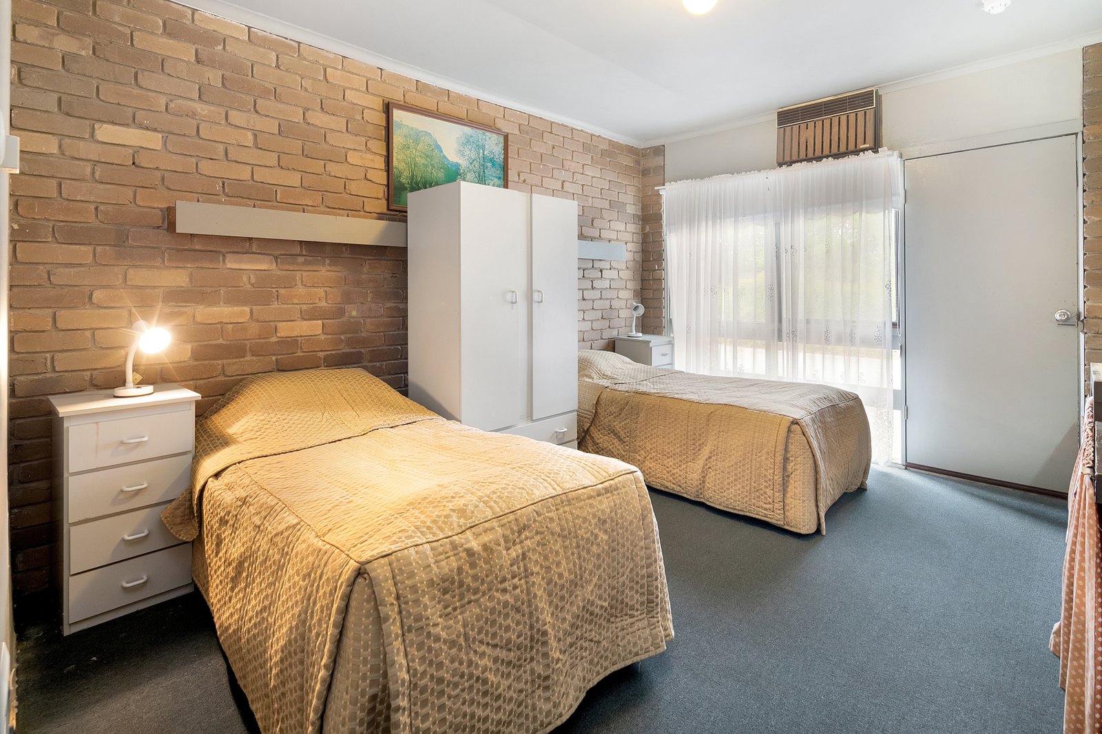 301 High Street LEARMONTH 8