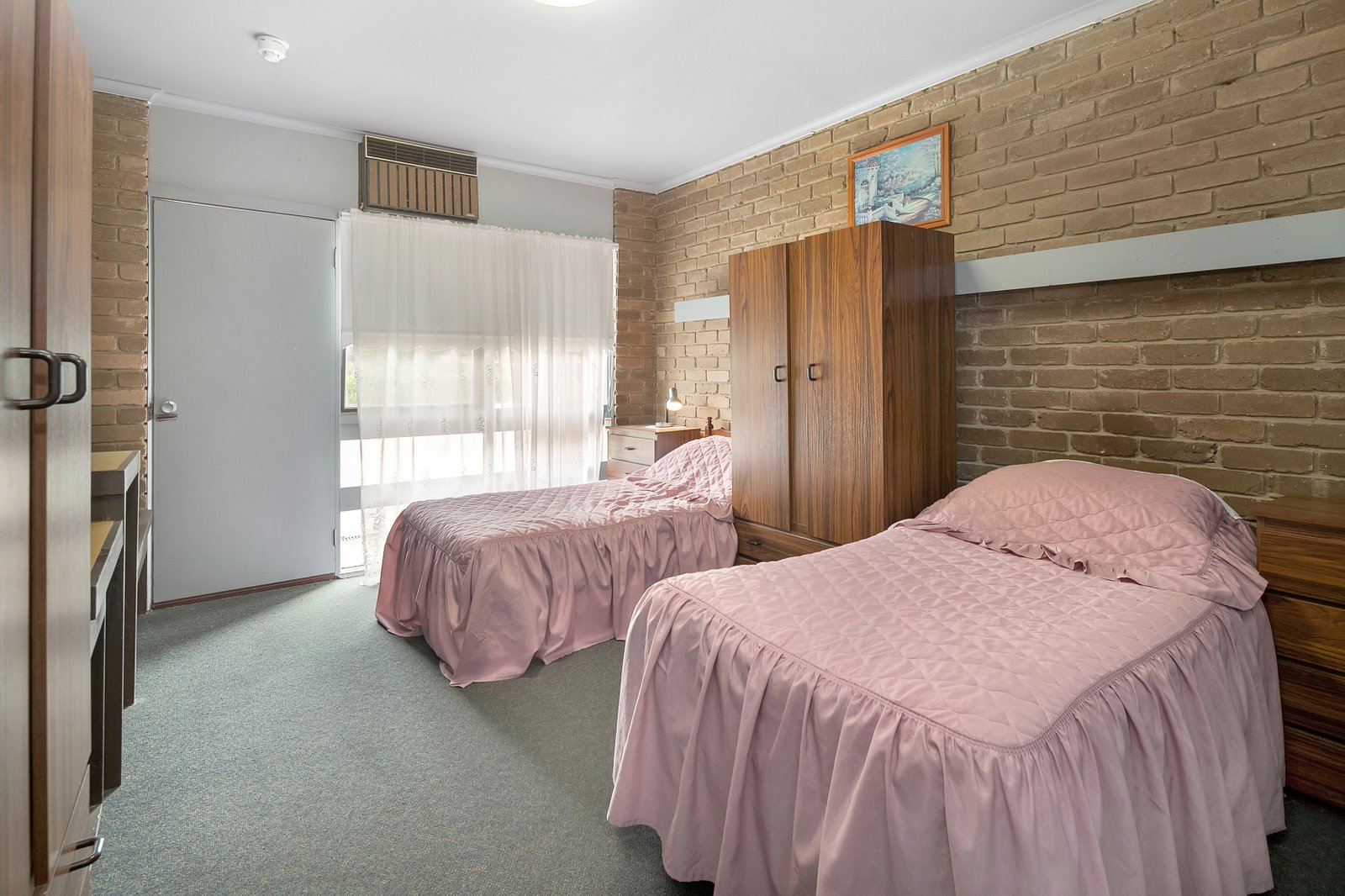 301 High Street LEARMONTH 9