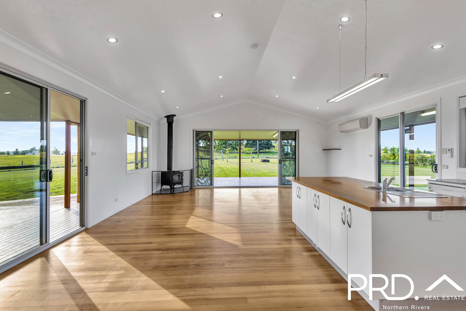 301 Upper Stratheden Road STRATHEDEN 1