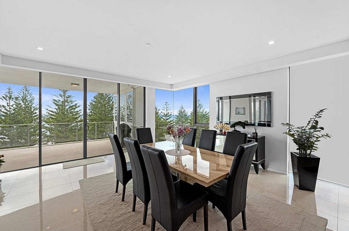 30/106 The Esplanade Burleigh Heads 6