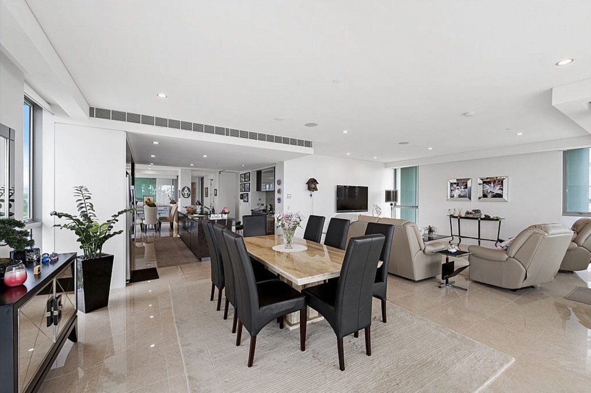 30/106 The Esplanade Burleigh Heads 9