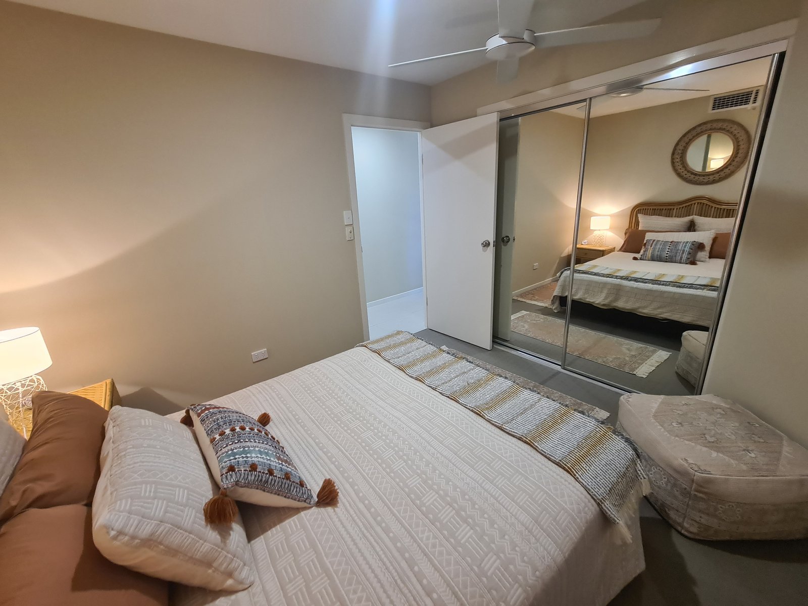 301/10 WYNDHAM Avenue BOYNE ISLAND 11