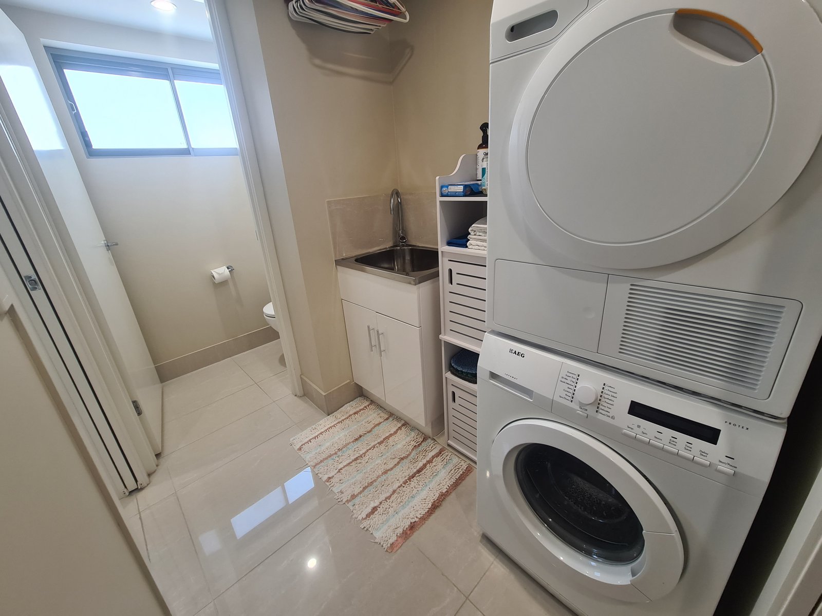 301/10 WYNDHAM Avenue BOYNE ISLAND 19