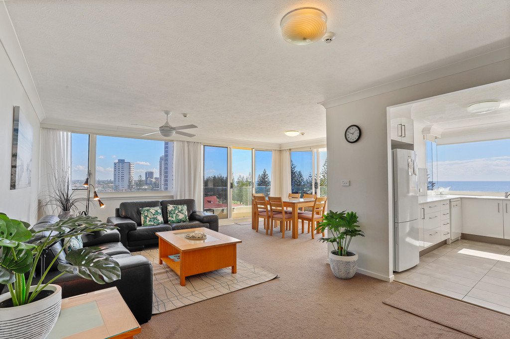 30/114 The Esplanade BURLEIGH HEADS 2