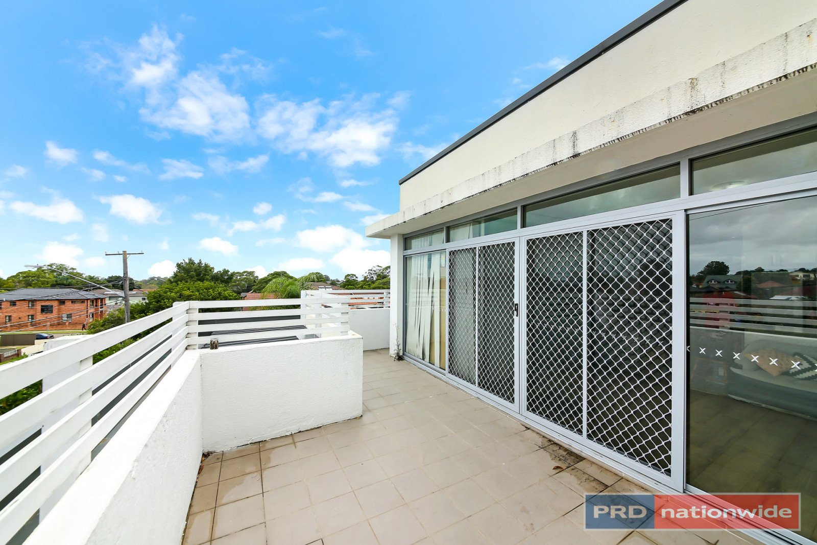 301/145 Woniora Road HURSTVILLE 2